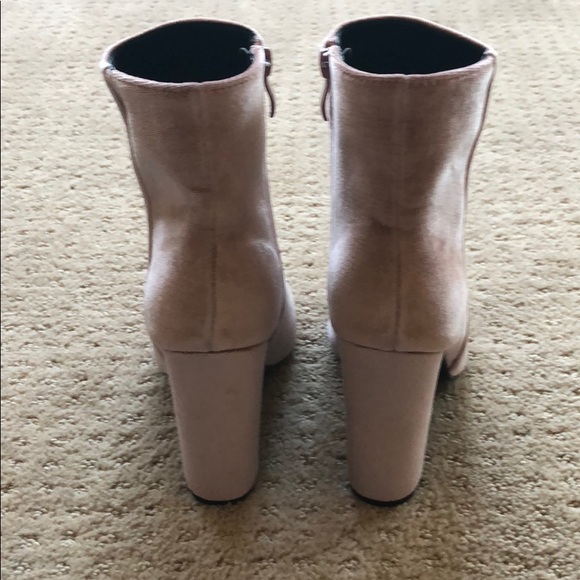 PINK VELVET BOOTIES - Picture 3 of 4
